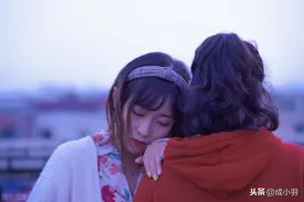 多谈两段恋爱吧，你才明白什么叫“对你好”，什么叫“合适”图片