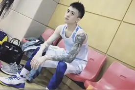 上海滩第一富二代后宫之争：被王思聪多次手撕的小网红笑到最后？图片