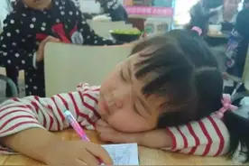 大宝是姑娘，二宝也是女儿，她出生后有那么一秒钟我是失望的图片