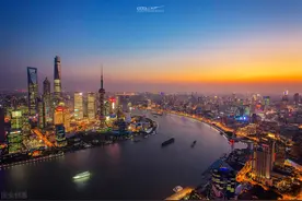 世界最大的填海造陆，上海临港新城竟是填海造陆而来，沧海变桑田图片