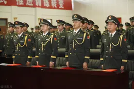 我国这支神秘的部队，士兵对他们又爱又恨，肩章都是“三拐一星”图片