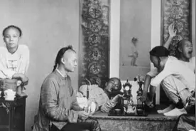 清朝三个“掘墓人”：一个砸了龙椅，一个捣了龙窝，一个断了龙脉图片