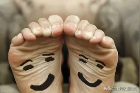 每日一笑：广场舞看起来好难啊，我们以后能学会吗？图片