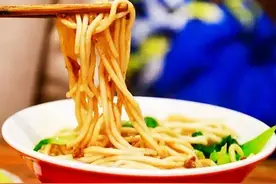  大厨教你素三鲜面的做法，既好吃又营养，家人都喜欢吃图片