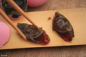 皮蛋上为啥能开出松花？图片