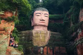 耗时九十年，历经三个阶段，乐山大佛终于修建成功图片