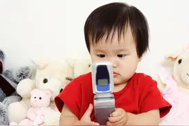 2岁孩子看动画片没完没了，跟他讲规则，他有能力接受吗？图片