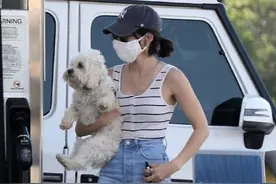 小个子女生穿衣典范！可爱露西，浅色系出街穿搭图片