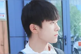 2017年的易烊千玺，学霸尹柯太乖了！图片