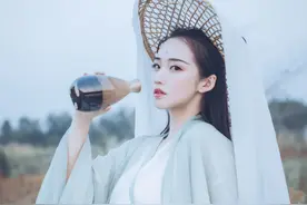 他曾发誓要与她一生一世一双人，却将别的女人迎回了府图片