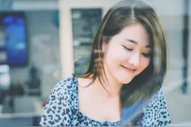 终于担正！华姐冠军从路人甲到女一，7年努力终完成《逆袭人生》图片