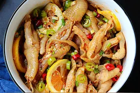 柠檬无骨酸辣鸡爪，掌握这个小技巧，去骨再也不是难事图片