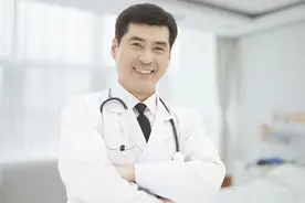 医学生的“春天”到了！多家医院大规模招聘，年薪丰厚图片