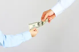 2020，全国多家法院禁止老赖开车了，债权人有希望了图片
