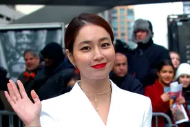 韩国演员李珉廷 身姿优美 甜美风采照人图片