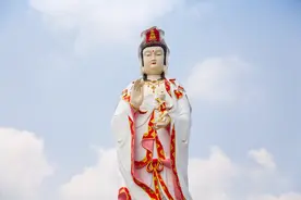 顶礼观世音菩萨，万事大吉利图片