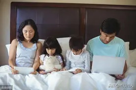 听歌学语文，《我只想做你的手机》，每天被你捧在手里，挂在心里图片