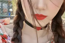 我眼中的自己：化了妆我最美图片