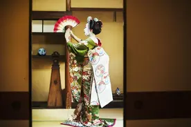 神秘面纱下的日本艺伎，是极致的生活美学和男尊女卑的传统图片