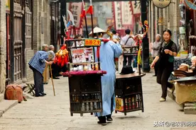 赊刀人重现，猪肉降到十块再回来，真假？他们为何总出现在农村？图片