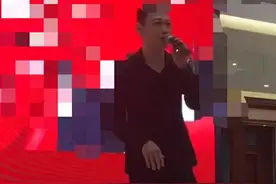 TVB陶大宇落魄商演，只唱2首歌，模仿刘德华被吐槽：走音王子图片