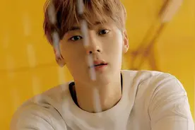 NUEST黄旼炫 Esquire Korea4月刊画报图片
