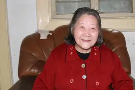 苏州85岁抗美援朝女兵王化珍：15岁奔赴战场 用歌声鼓舞将士图片