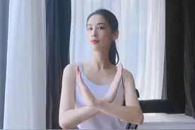 黄圣依伤口处理完毕，疼到不敢说话，即将参加《街舞3》的录制图片