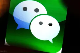 微信里面有一个按钮，能将相册图片直接拼成长图，涨知识了图片