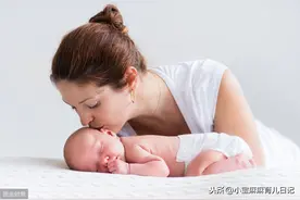 炎热夏季宝宝护理要注意：三个部位不能“光”，否则容易生病图片