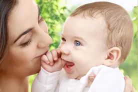 母乳喂养，乳汁是怎样产生的？图片