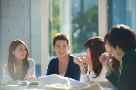 一声招呼都不打，就莫名其妙拉我进群的人，我只能把你删掉了图片