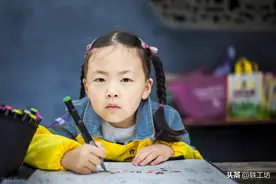 42名学生，16个100分，小学生考80分以上才算“及格”？图片