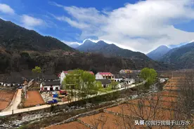 西安美丽乡村——蓝田县灞源镇青坪村风光大片图片