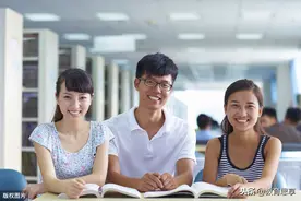 大学生进学生会好不好？抛开无用社交、增强沟通意识，提升自我图片