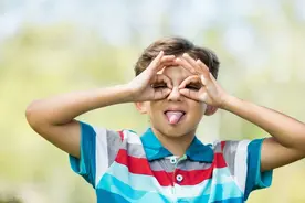为什么说带男孩比带女孩累，原来，是我们一直误解男孩了图片