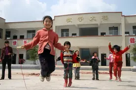 跳绳+喝牛奶长高攻略！如何跳绳，如何喝牛奶？方式对了效果更好图片
