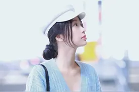 虞书欣看到lisa秒变小迷妹，蔡徐坤：是演了一部情景剧吗？图片