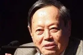 杨振宁现已98岁，3个孩子现状如何？果然是虎父无犬子图片