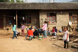 流落缅甸的明朝汉人遗民，如今在果敢说汉语，使用人民币图片