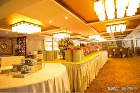 重庆黄金游轮又出新耍事，长江万吨游轮变身娱乐一条街图片