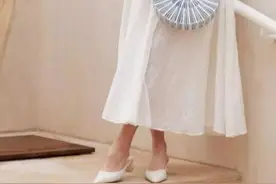 女人“脚型”一般分为这5种！如若你是第1种，夏天穿凉鞋很好看图片