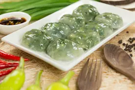 韭菜倒伏烂叶是什么原因？掌握这3个实用的方法，茎叶直立绿油油图片