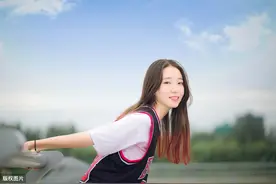 故事：被催婚后，我跟英俊男神契约结婚，婚后他的温柔却让我心动图片