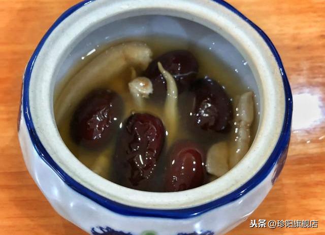 花胶炖牛奶吃会肥 2026年花胶炖牛奶吃了会胖吗?