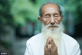 长寿区老人，唾液乳酸杆菌含量多图片