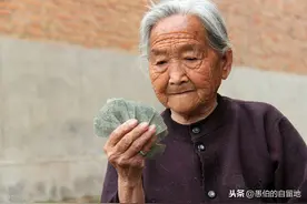 故事：村里的四奶奶，以大家最不愿意看到的方式，离开了世界图片