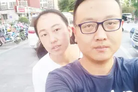 3年欠下400万，老婆陪我还债，卖车卖房，我曾是银行白领、硕士，现在送外卖图片
