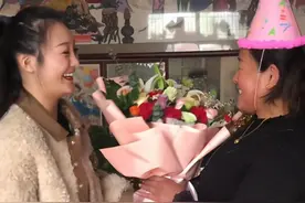 陈亚男为婆婆庆生，穿搭非常讲究显贵气，大衣嫂与儿媳同框超幸福图片