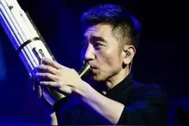 吴彤：唱《好春光》走红，却被乐队“开除”，今两获格莱美大奖图片